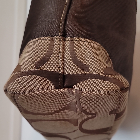 Coach Tan and Brown Signature Tote - Picture 5 of 10